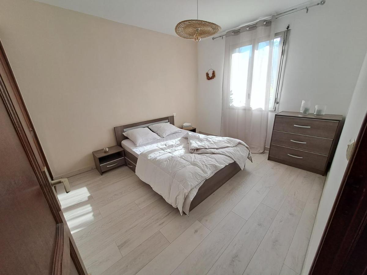 T2 A 2Min Du Centre +Parking Apartman L'Isle-sur-la-Sorgue Kültér fotó