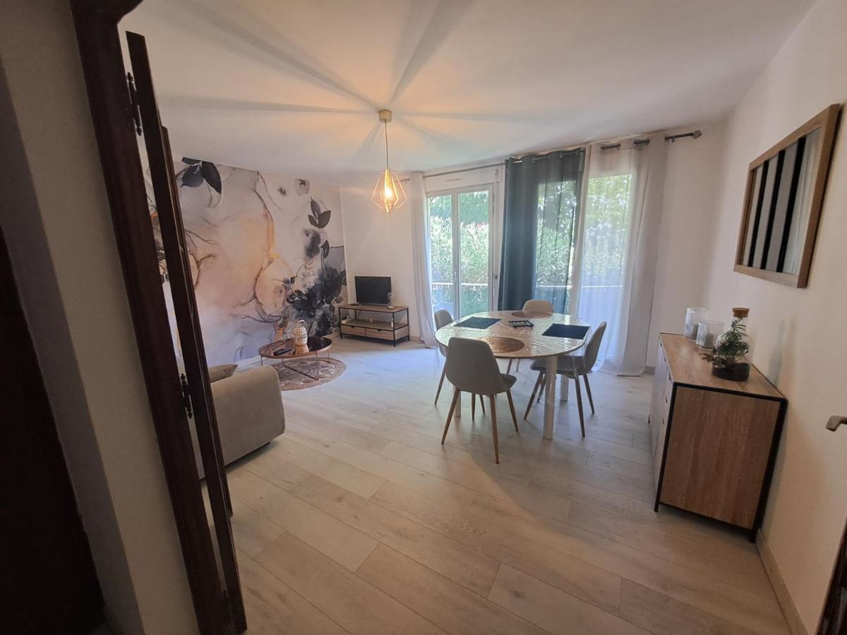 T2 A 2Min Du Centre +Parking Apartman L'Isle-sur-la-Sorgue Kültér fotó